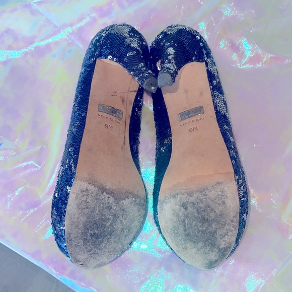 Badgley Mischka sequinned peep toe platform pump heels size 9. - Picture 5 of 10